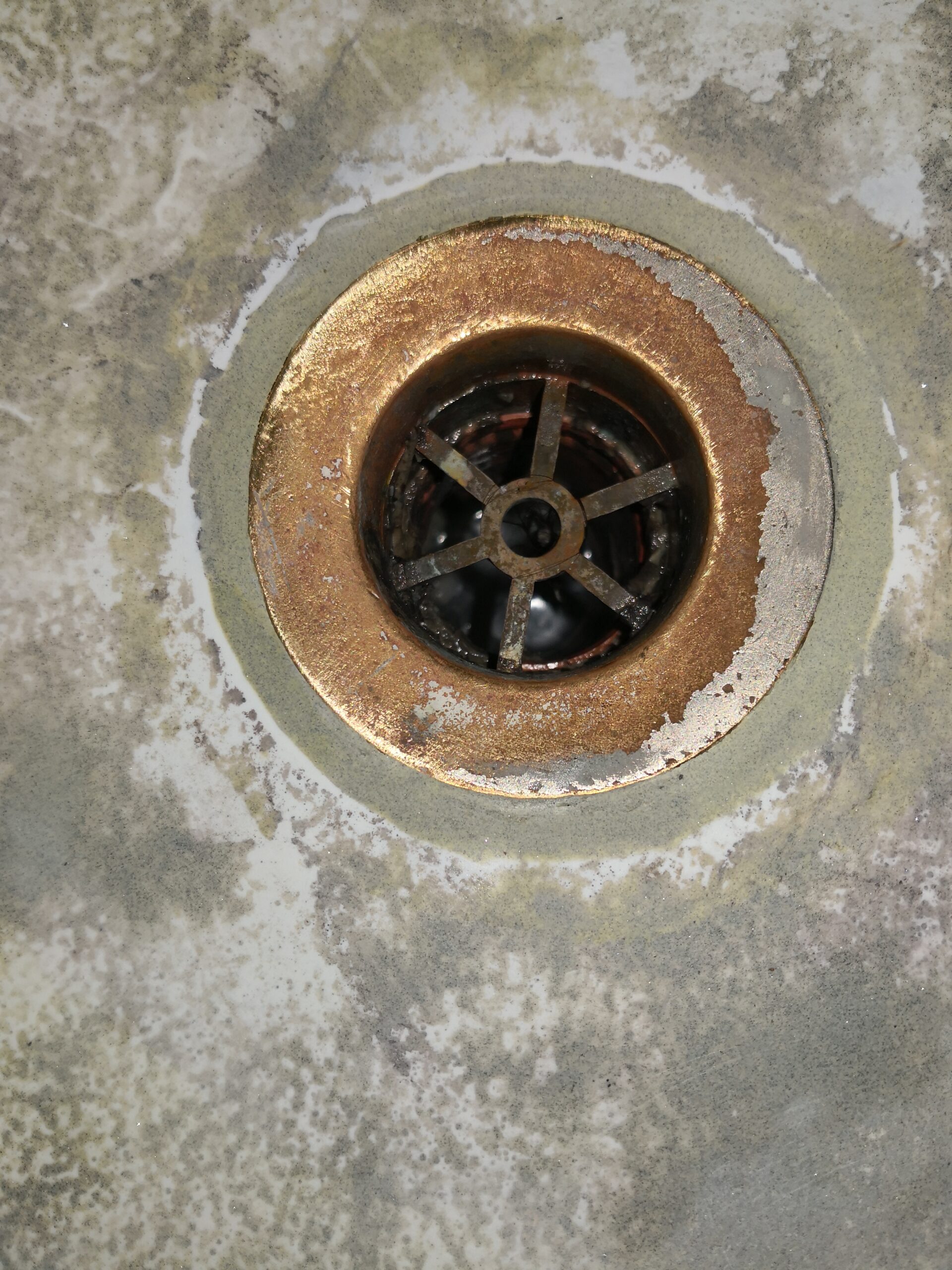 Bath requires re enamelling 16. Plug hole restoration 1 scaled